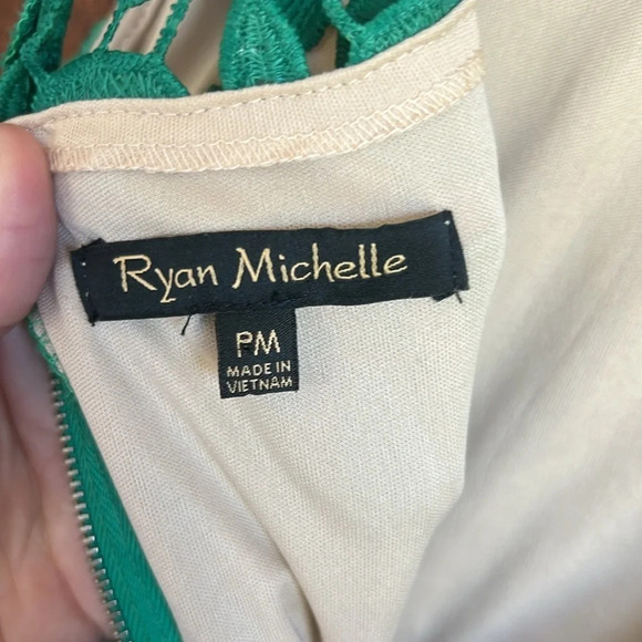 Ryan Michelle Dress Green Floral Lace - Picture 9 of 13